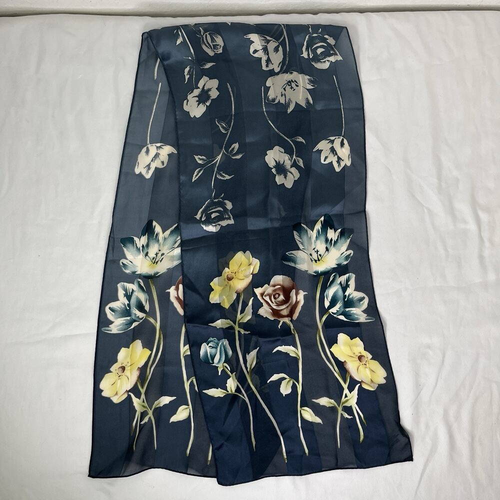Jacqueline Ferrar 100% Silk Rectangular Scarf Floral print elegant, glam, preppy